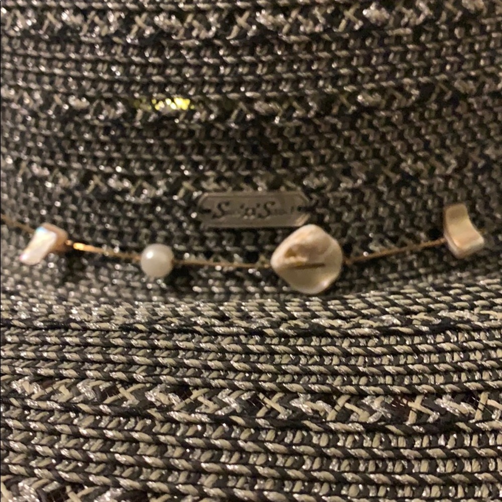 Cute sun hat - Picture 2 of 7